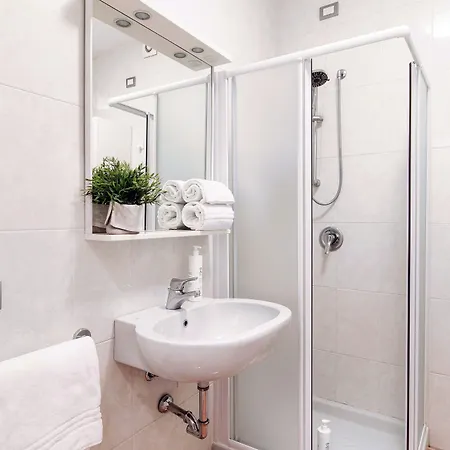 Tiny Blue - By Myhomeincomo Côme