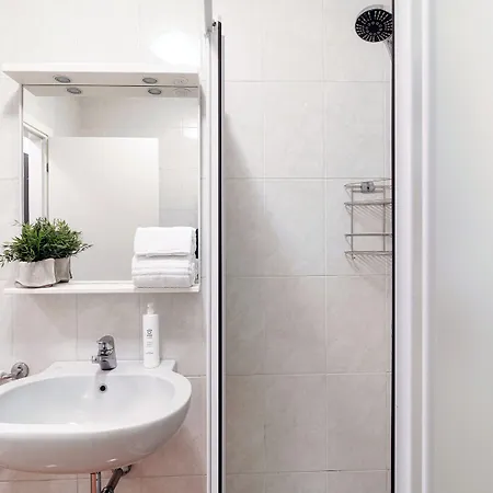 Tiny Blue - By Myhomeincomo Côme